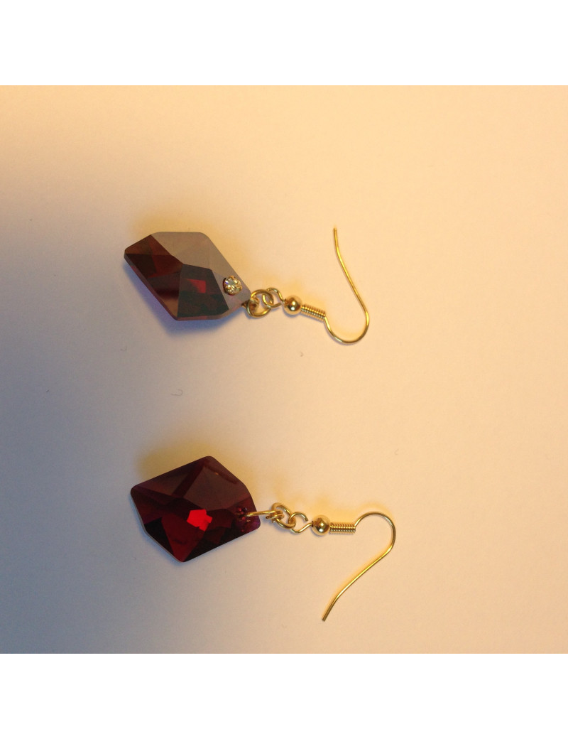 Clous MARGUERITE DE VALOIS strass et cristal swarovski siam