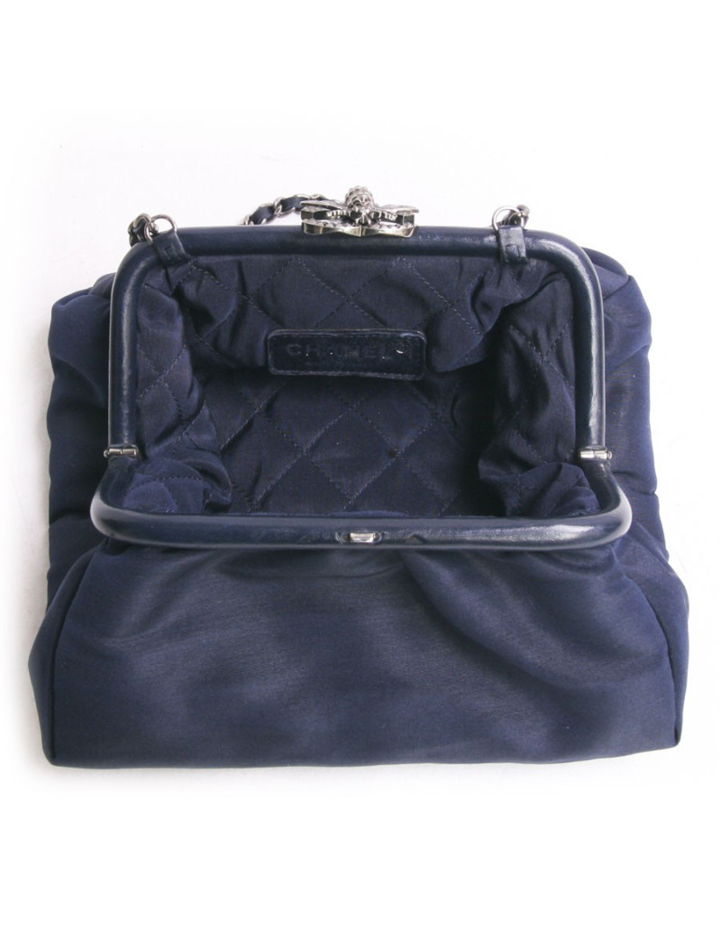 Sac pochette CHANEL bijou abeille