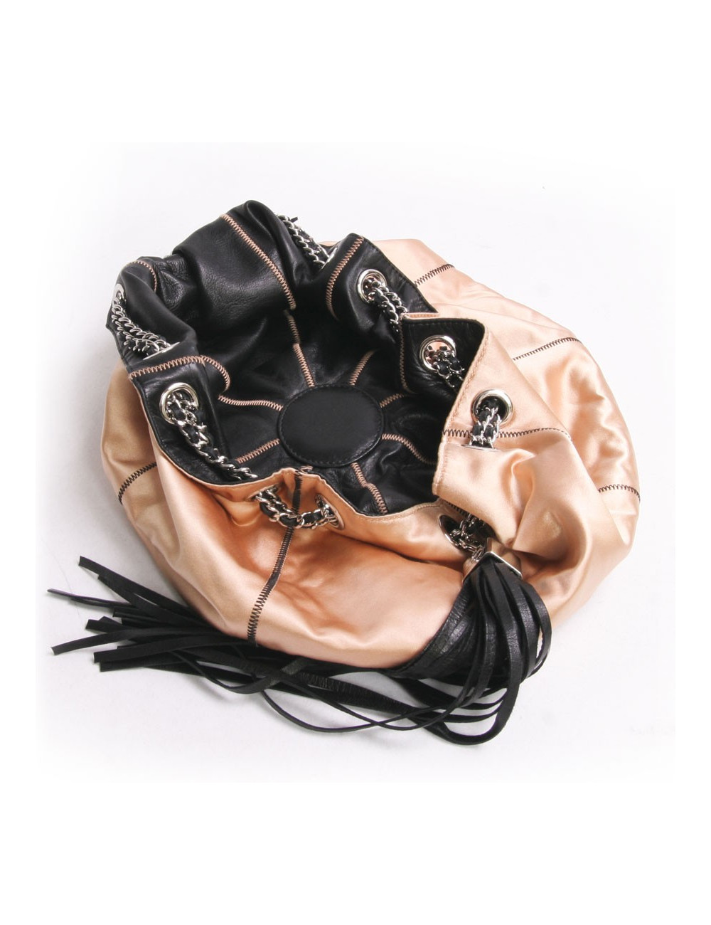 Sac besace CHANEL cuir d'agneau noir et réversible