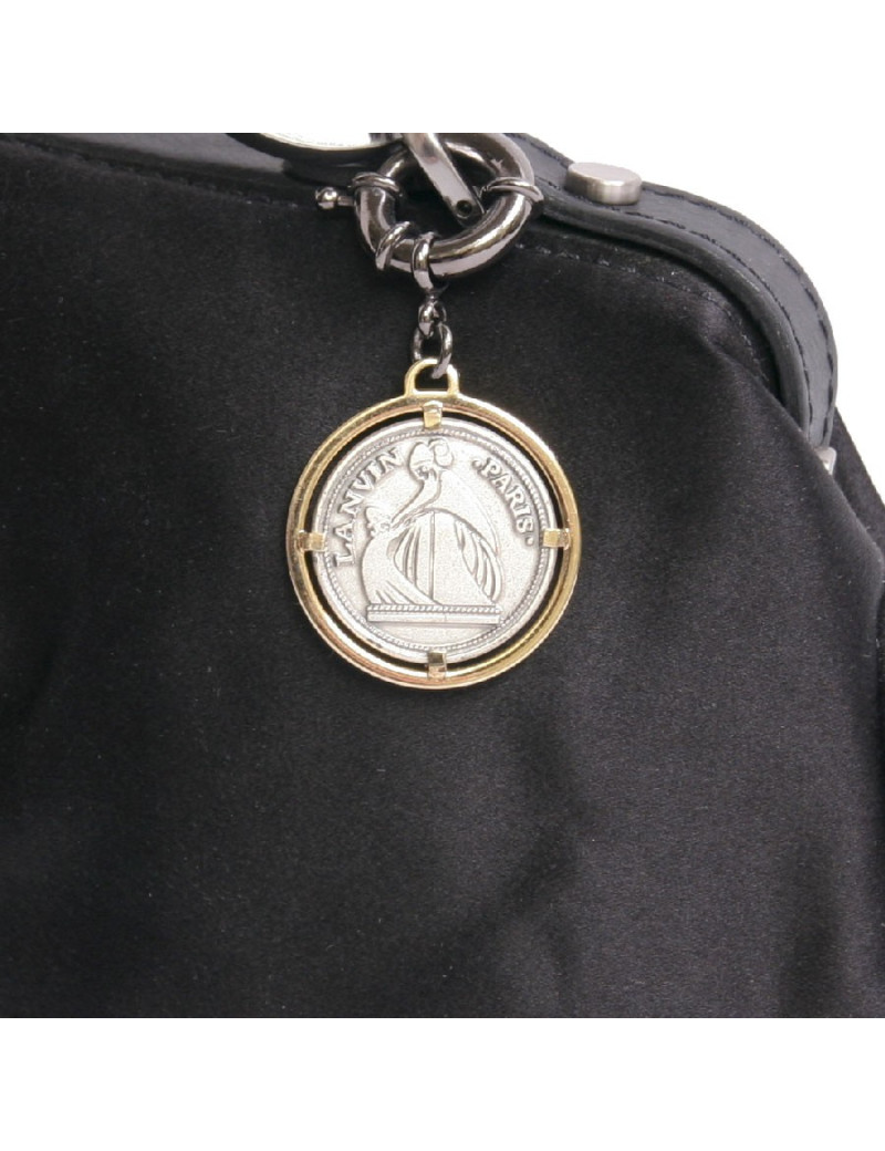 Sac pochette LANVIN en satin duchesse noir