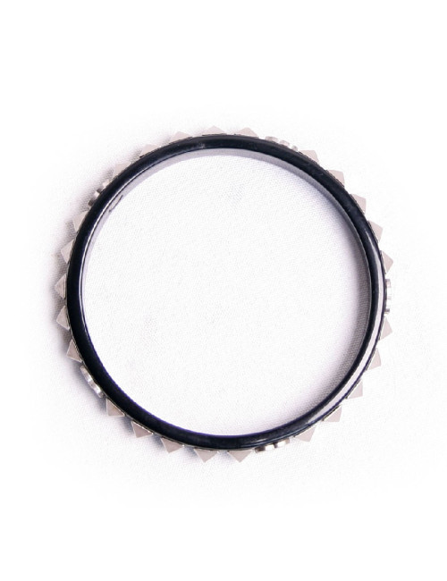 Bracelet CHANEL pléxi noir et clous argentés