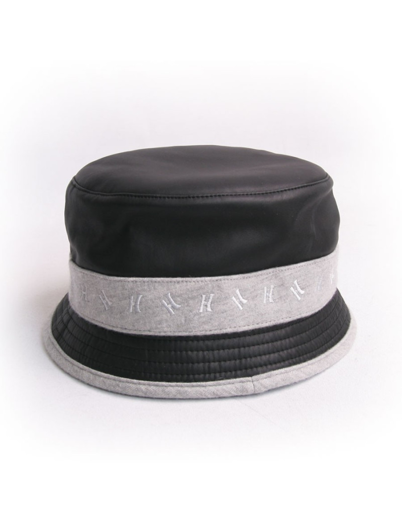 Chapeau HERMES T57 cuir d'agneau et 100% cachemire