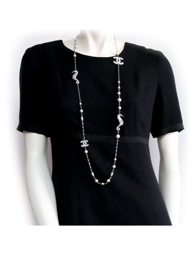 Sautoir " hippocampe" CHANEL argent et strass