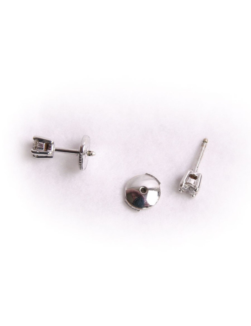 Clous d'oreille en diamant 