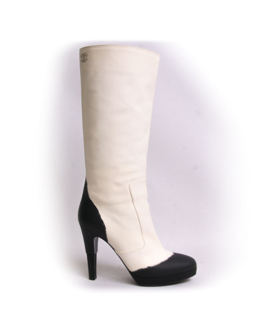 Bottes CHANEL t 40 beige et noir