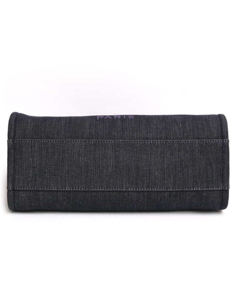 Sac CHANEL cabas signé "Chanel" toile jean's