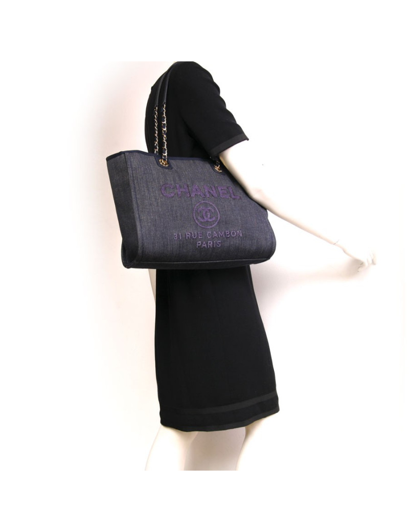 Sac CHANEL cabas signé "Chanel" toile jean's