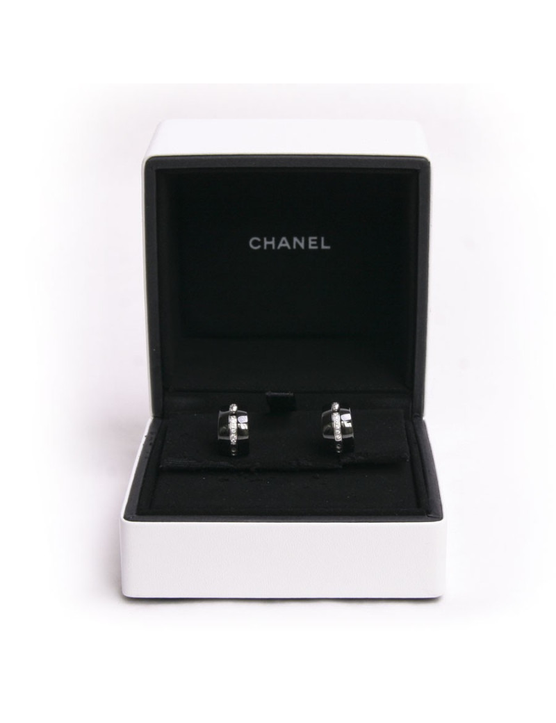 Clous d'oreille "ultra" CHANEL en 