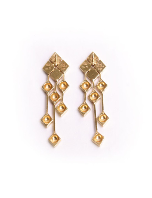 clous d'oreille CHANEL pendantes or jaune et diamants