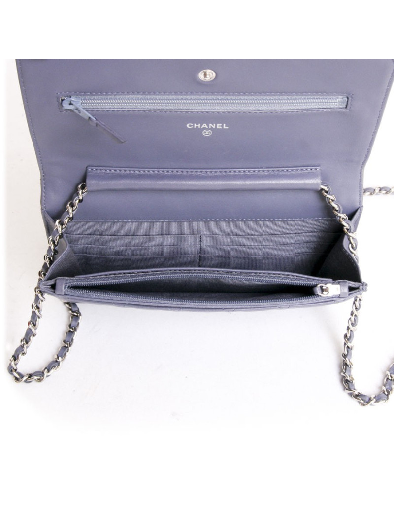 Sac pochette CHANEL matelassé mauve