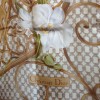 Carré Christian Dior en soie fleurie vintage