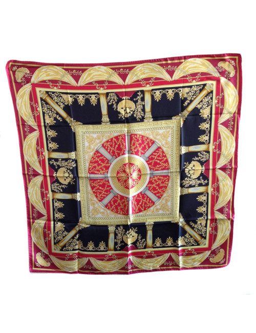 Carré Pierre BALMAIN