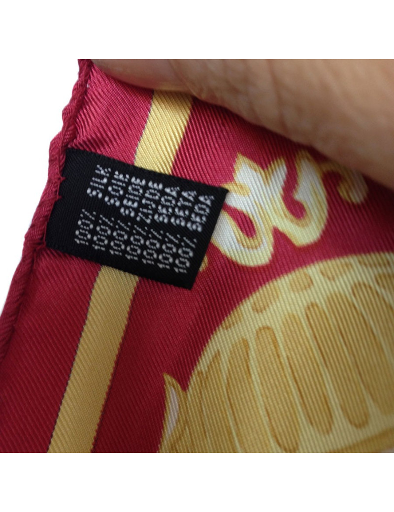 Carré Pierre BALMAIN