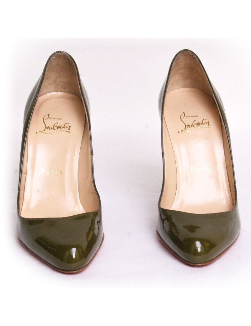Escarpins LOUBOUTIN T 36 vernis vert kaki