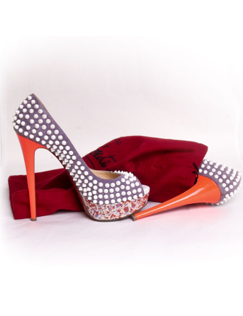 Escarpins LOUBOUTIN t 37.5 