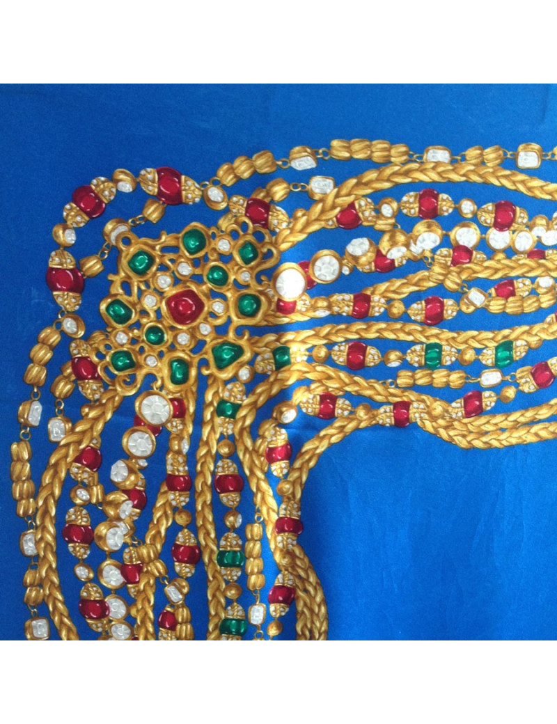 Carré de soie CHANEL bleu bijou