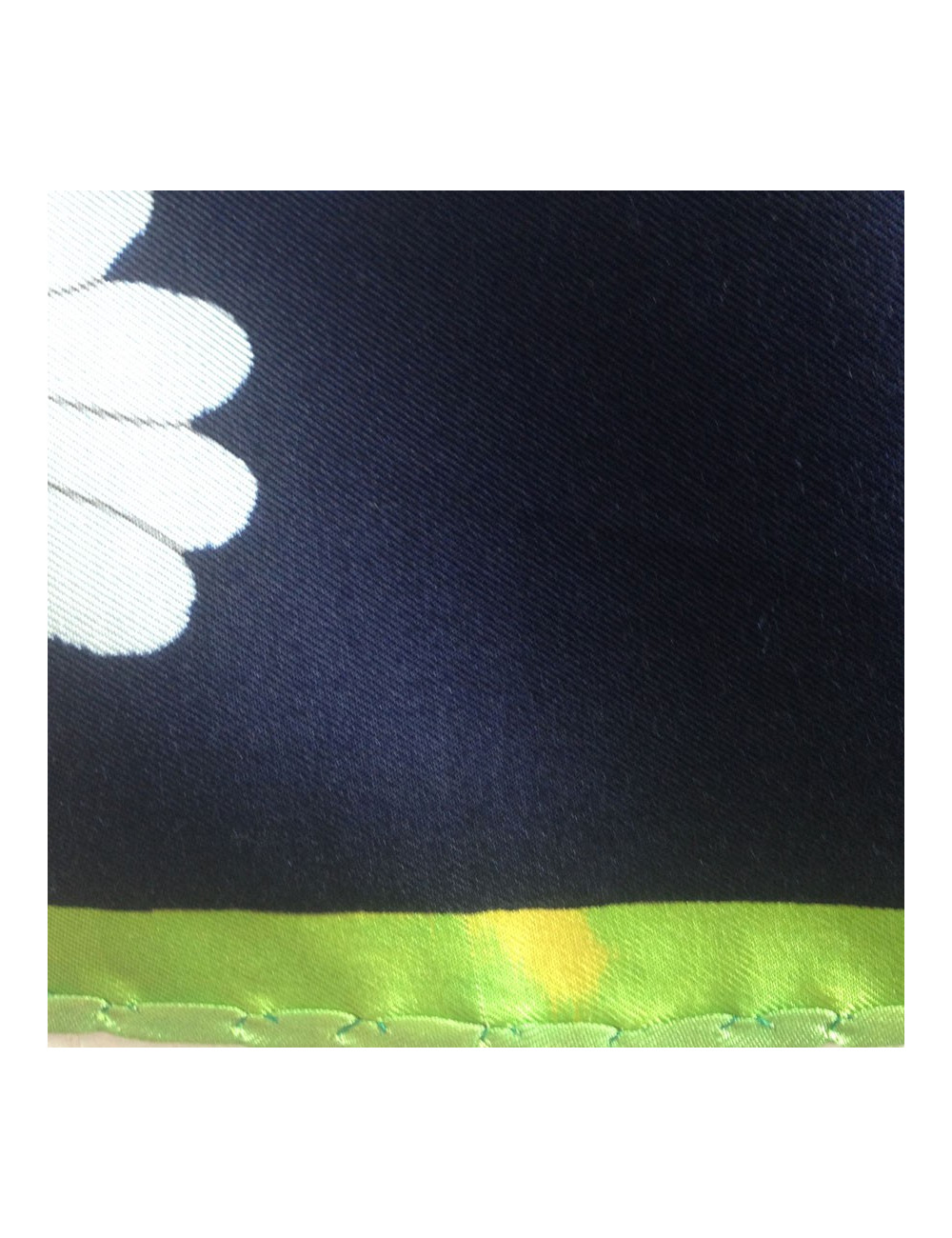 Carré de soie Christian DIOR "marguerites" vintage