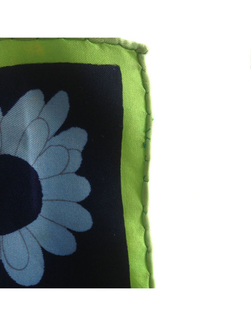 Carré de soie Christian DIOR