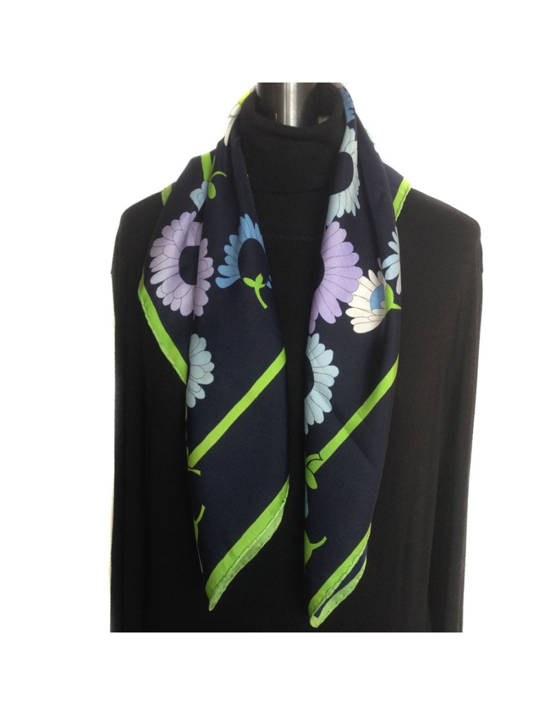 Carré de soie Christian DIOR