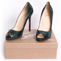 Shoes CHRISTIAN LOUBOUTIN green brilliant T41