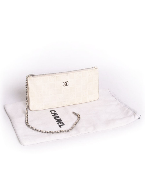 Pochette CHANEL cuir coquille d'oeuf