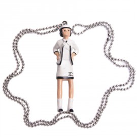 Figurine "COCO" CHANEL necklace