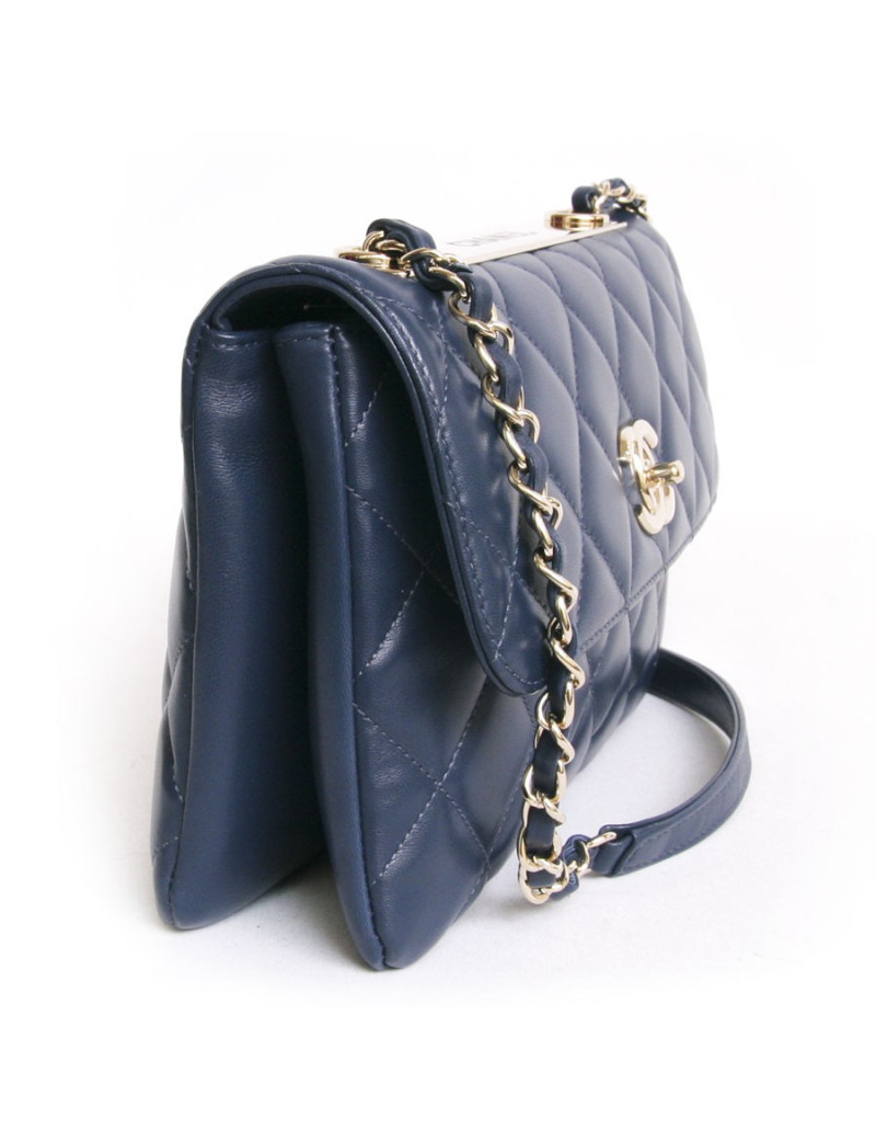 Sac CHANEL cuir d'agneau lisse bleu