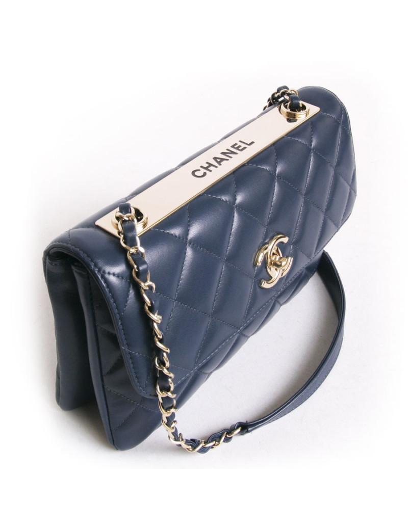 Sac CHANEL cuir d'agneau lisse bleu