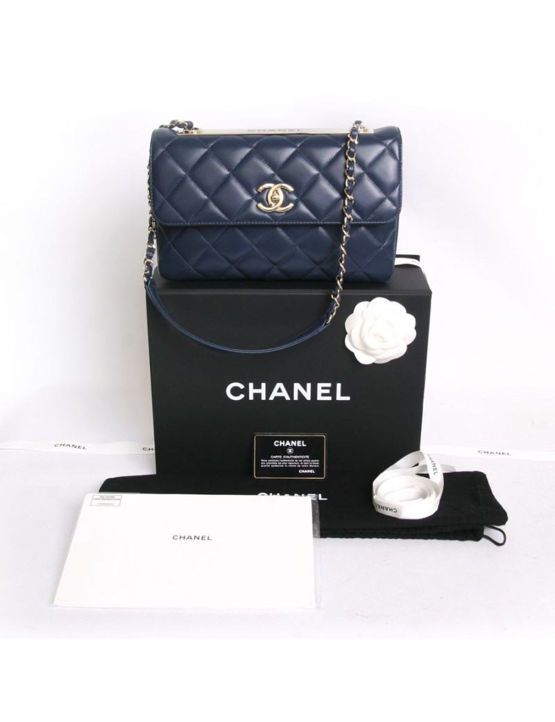Sac CHANEL cuir d'agneau lisse bleu