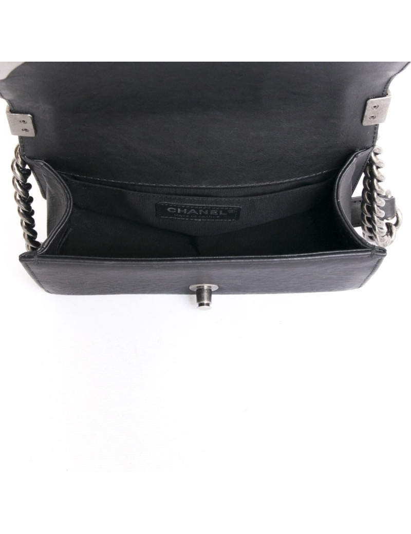 Sac "BOY" CHANEL « Paris-Dallas" limited édition