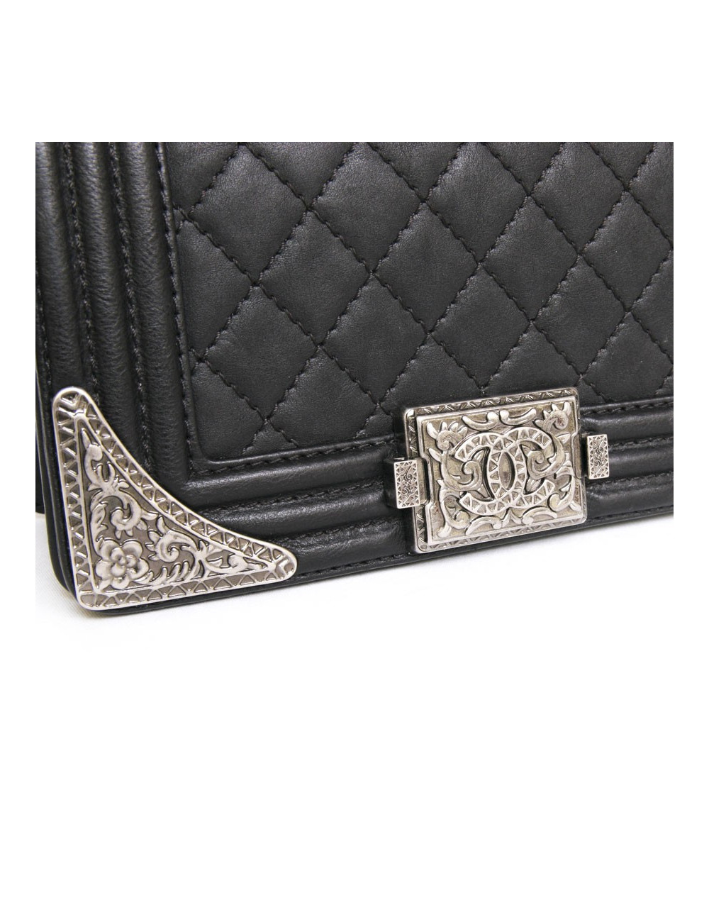 CHANEL "Paris-Dallas" Boy flap bag limited edition in black quilted leather
