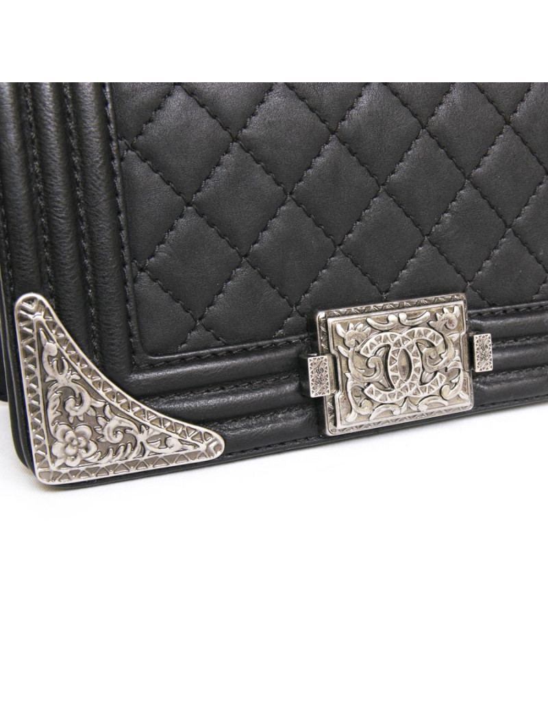 CHANEL "Paris-Dallas" Boy flap bag limited edition in black quilted leather
