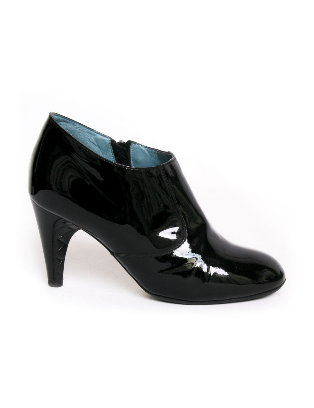 Mi-Boots t 36.5 CHANEL Black patent leather