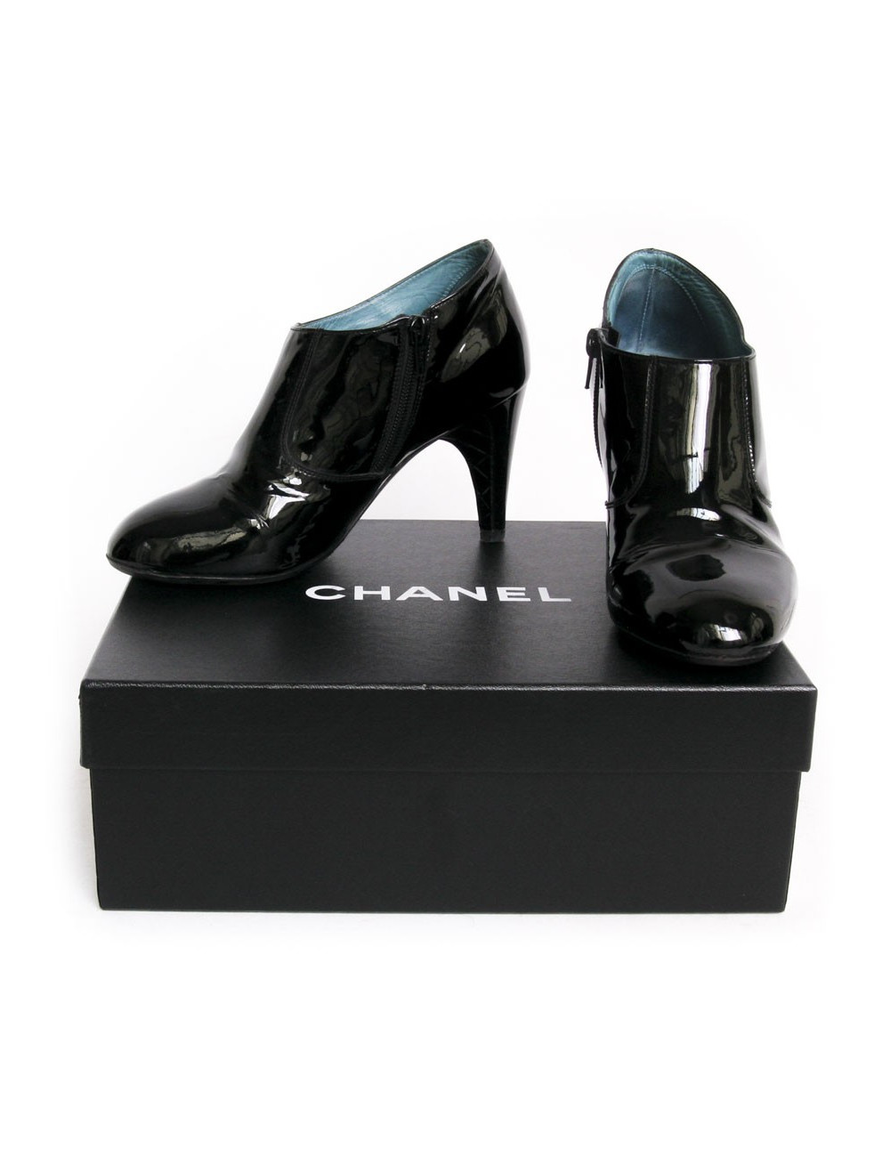 Mi-Boots t 36.5 CHANEL Black patent leather