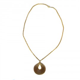 Necklace and pendant TRIFARI gold vintage metal