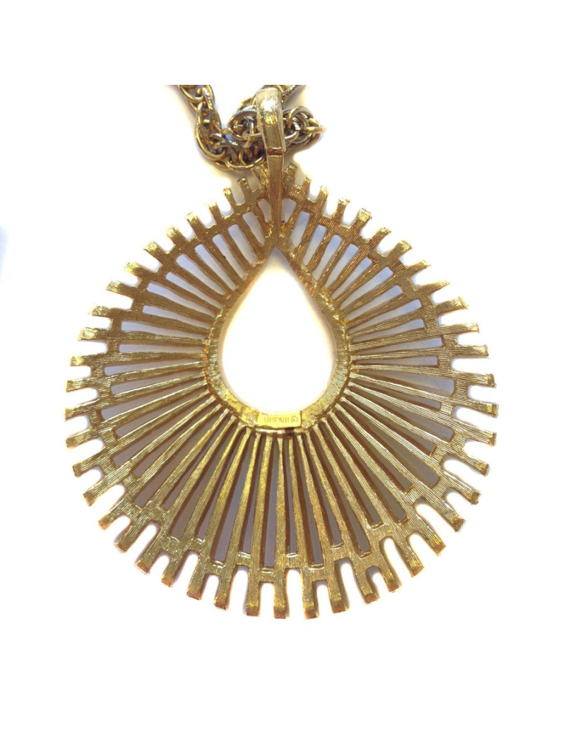 Chaine et pendentif TRIFARI doré