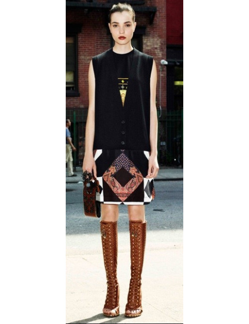 Robe et Tshirt GIVENCHY motif foulard Taille L