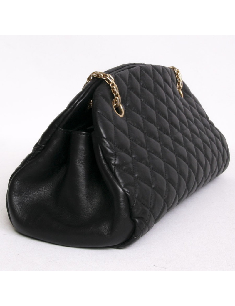Sac CHANEL "Bowling" en cuir d'agneau lisse noir matelassé