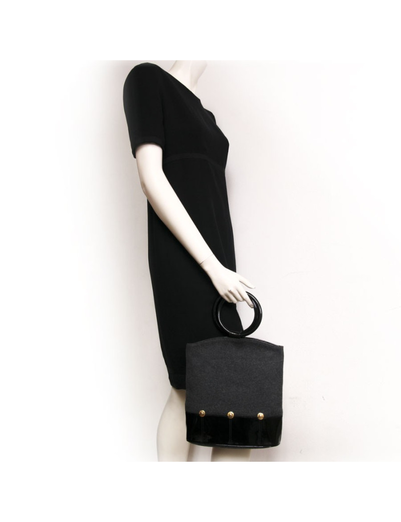 Sac GIVENCHY feutrine grise et vernis noir