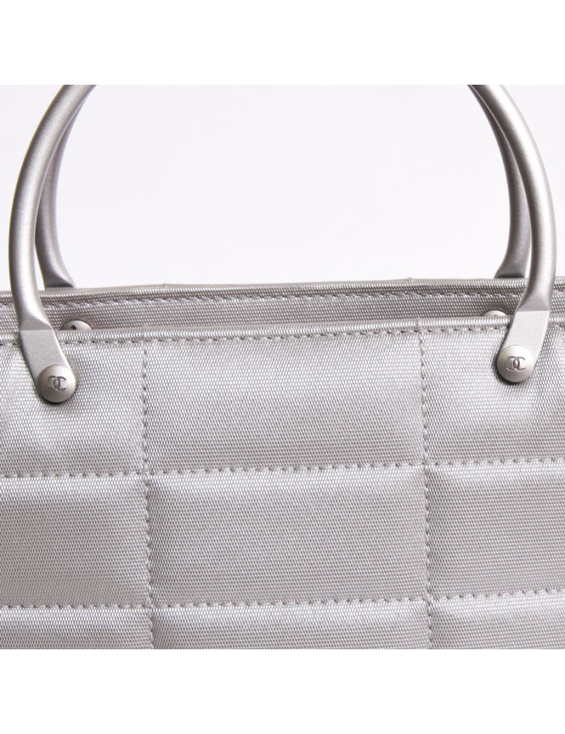 Mini sac CHANEL en lurex gris perle