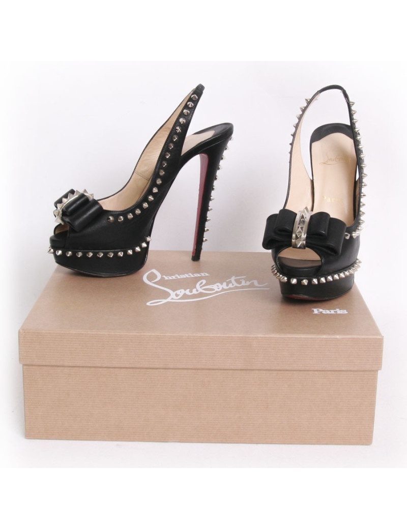 Sandales hautes LOUBOUTIN  t 37.5 avec platerforme et clous 