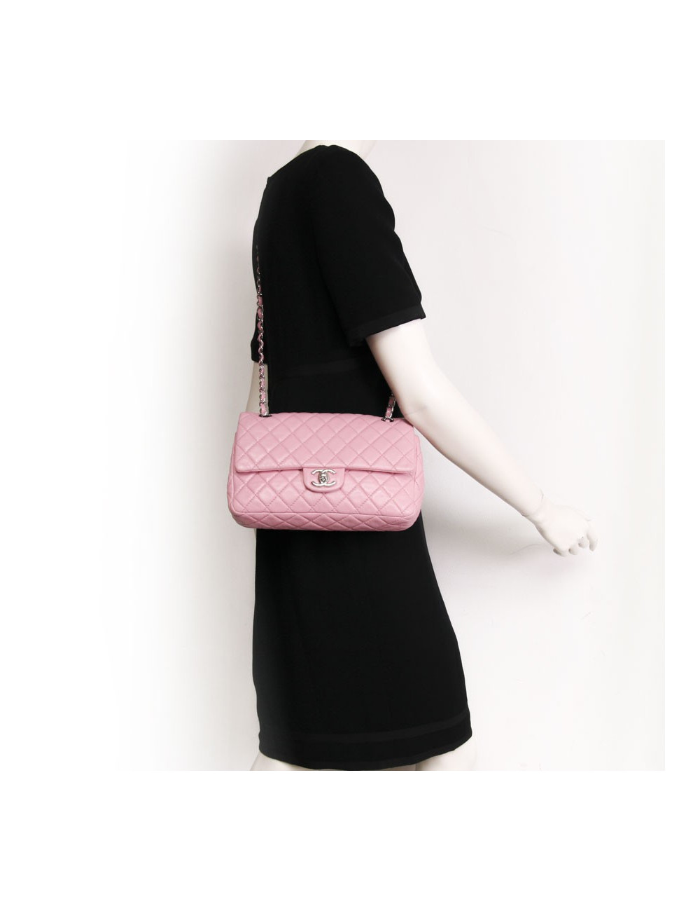 Sac Timeless CHANEL  cuir d'agneau lisse rose