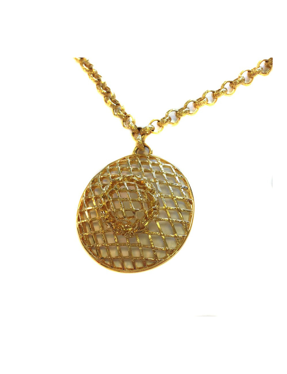 Collier doré esprit couture et pendentif chapeau sans marque