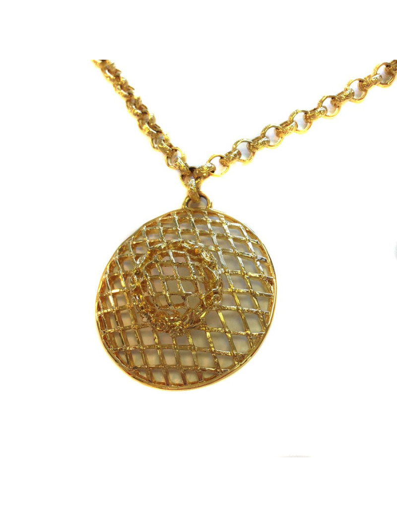 Collier en métal doré autres marques