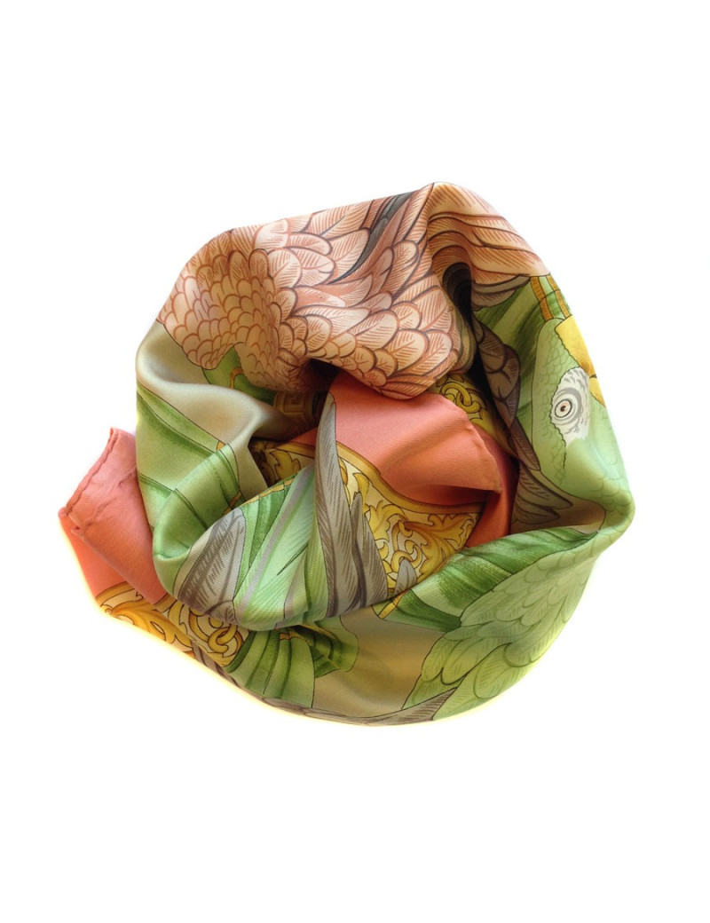 Carré de soie SALVATORE FERRAGAMO motif perroquets roses vintage