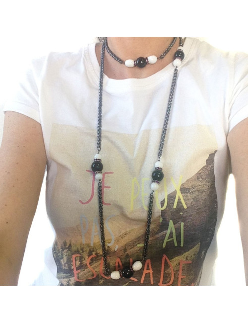 sautoir MARGUERITE DE VALOIS chaîne ruthénium, pâte de verre noire et blanche et strass violet