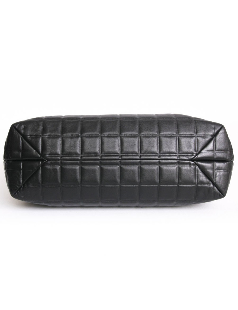 Sac CHANEL cuir matelassé noir et plexi beige