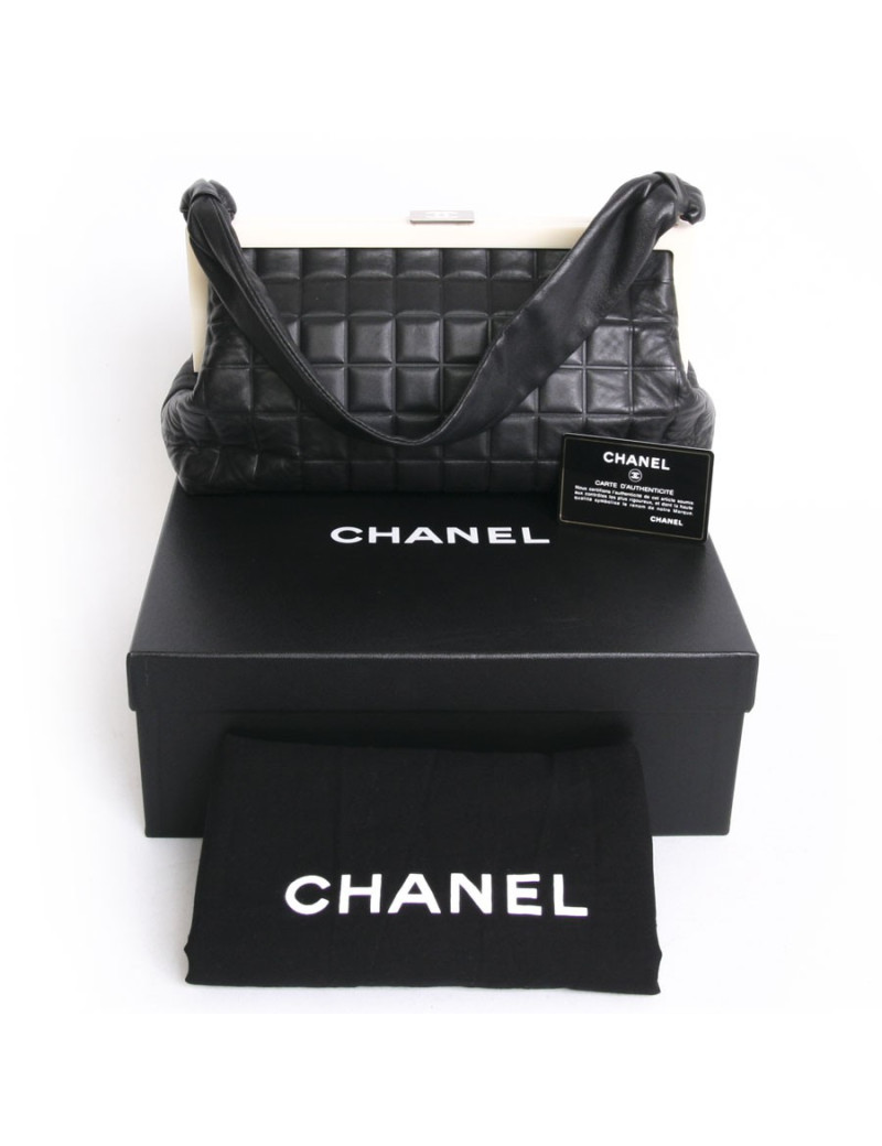 Sac CHANEL cuir matelassé noir et plexi beige