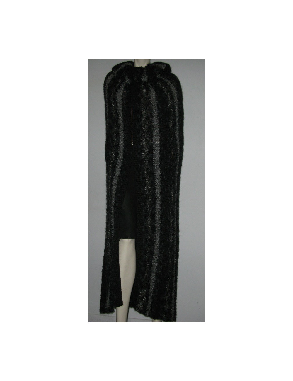 Longue cape noire et grise CHANEL
