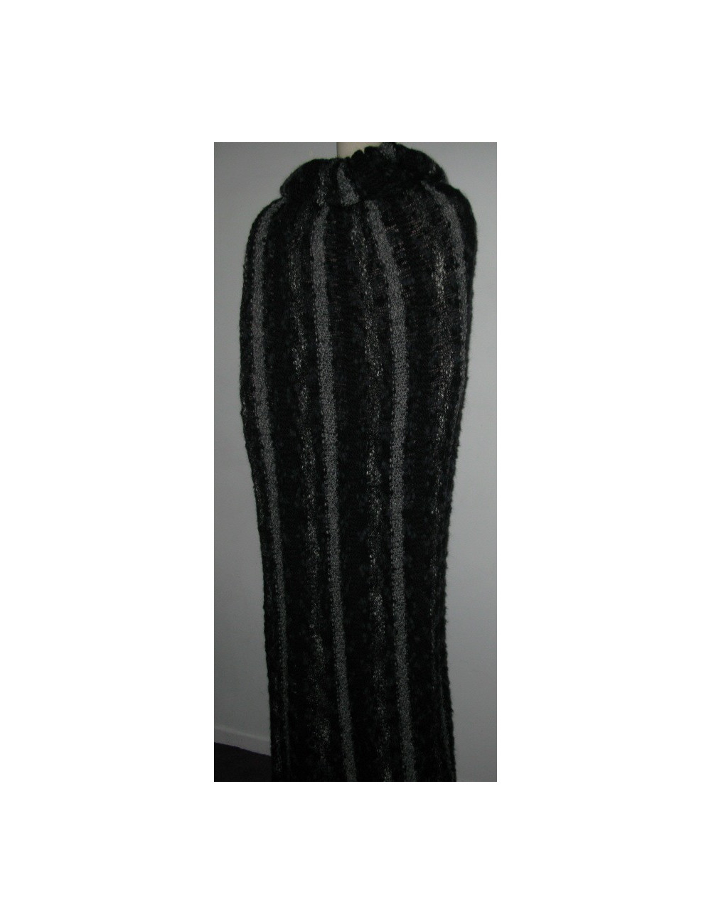 Longue cape noire et grise CHANEL